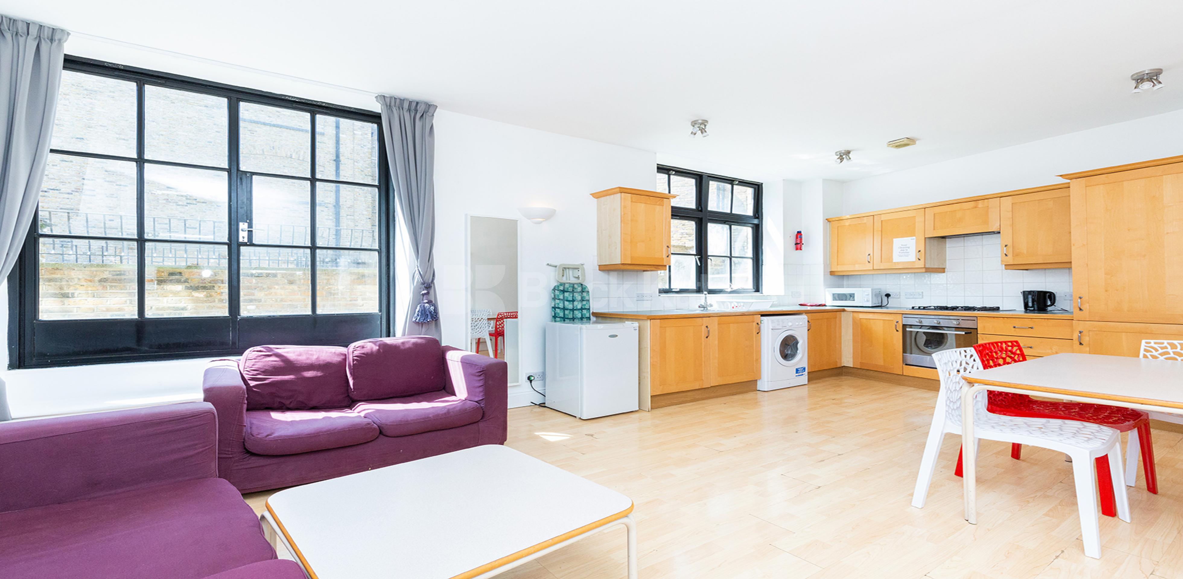 			WAREHOUSE CONVERSION, 2 Bedroom, 1 bath, 1 reception Apartment			 Crawford Passage EC1R, FARRINGDON / HOLBORN EC1R